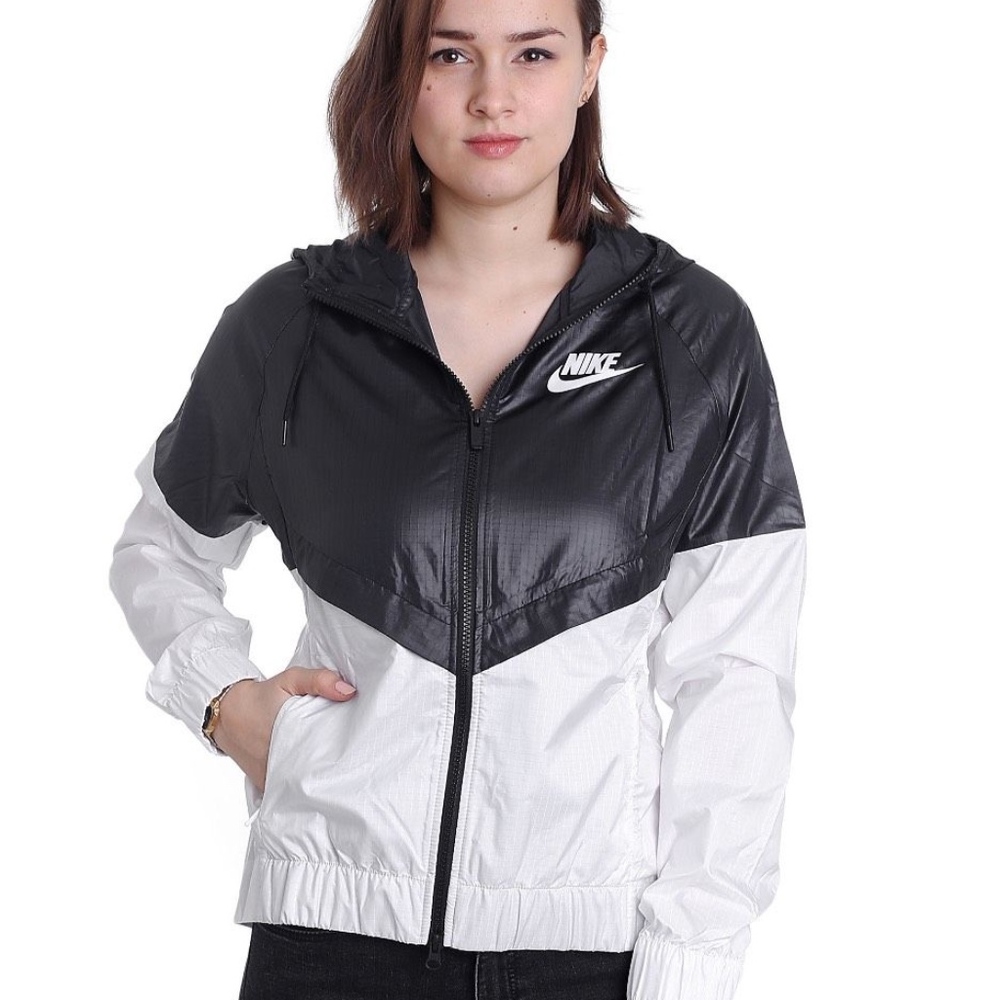 Black and white nike windbreaker
